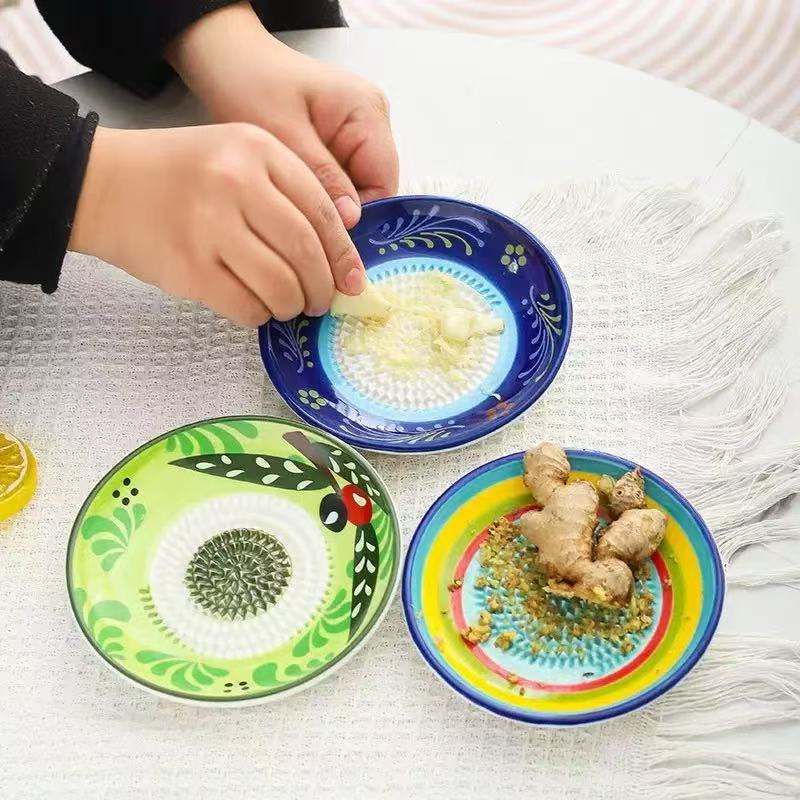 KUBOZN® Handmade Ceramic Ginger & Garlic Grater – Fine Grinder for Fruits, Spices & Fresh Flavor