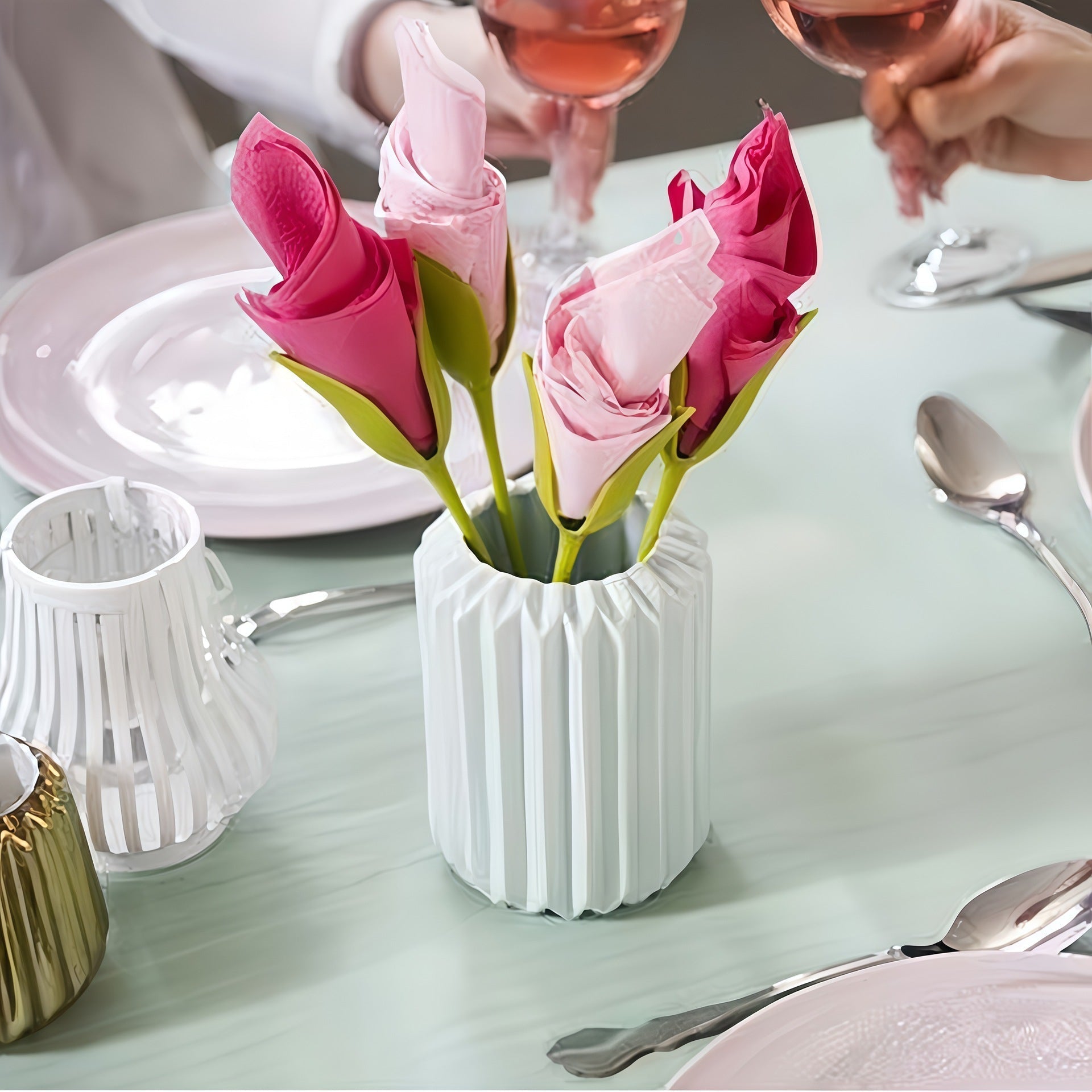 KUBOZN® BloomTwist™ 3-Second Rose Maker — Turn Ordinary Napkins into Table Art (Offer)